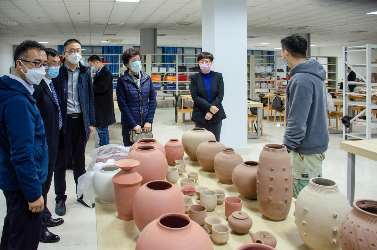 必威召开校级高水平团队建设方案审核论证会