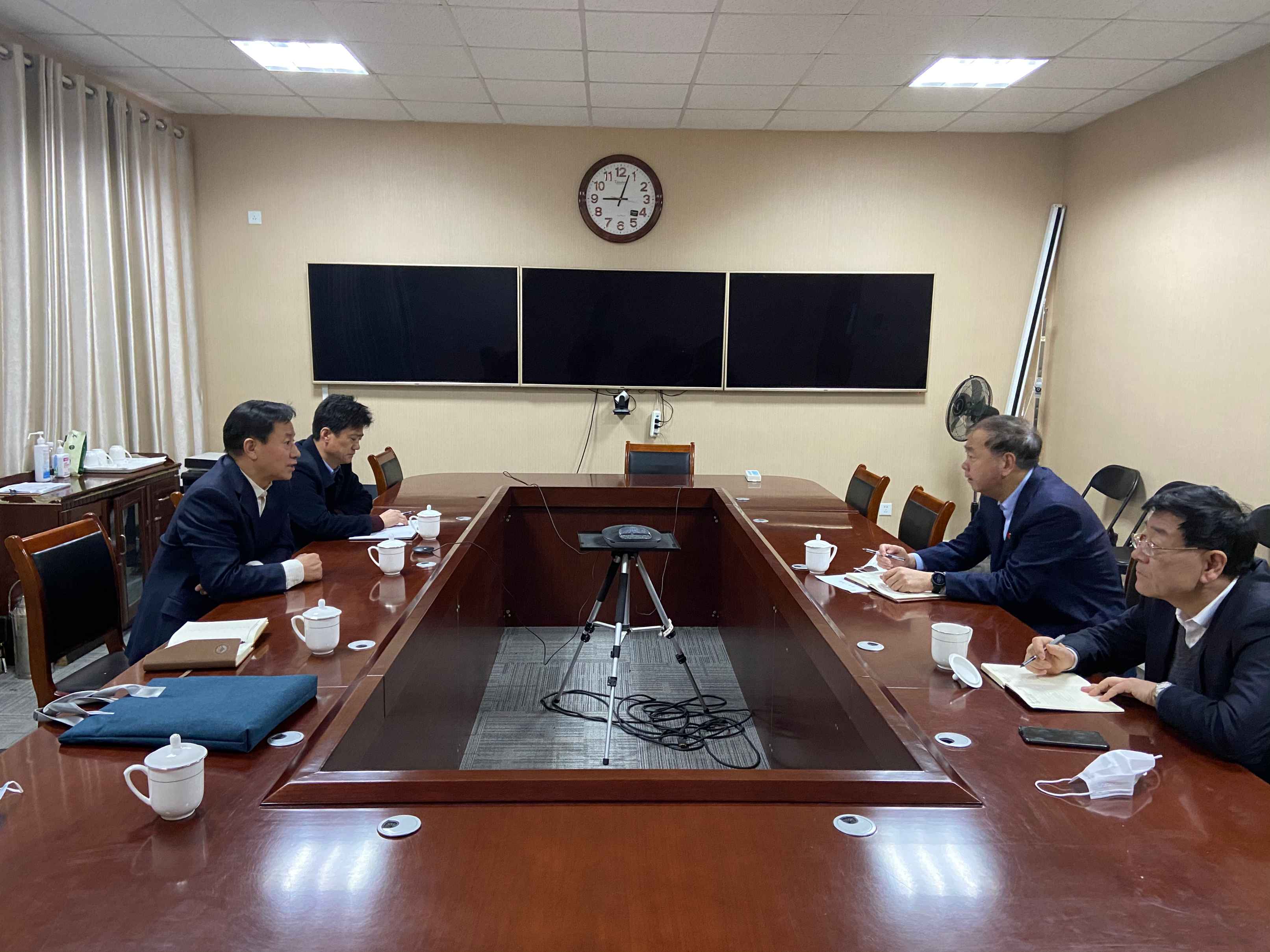 公司领导带队赴山东大学（青岛校区 ）和青岛大学考察学习食堂运行管理工作