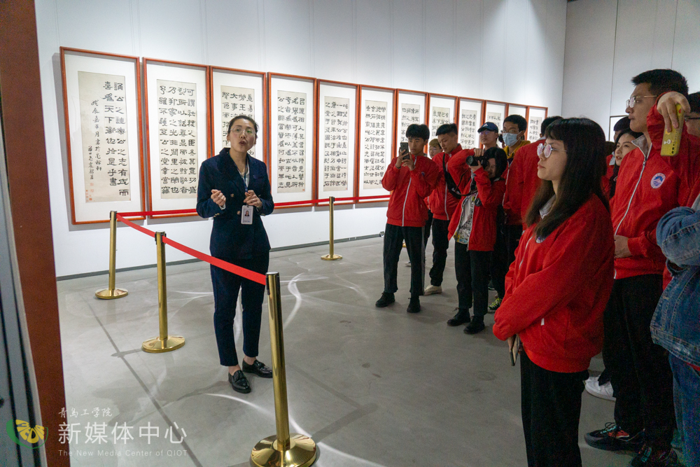 校馆合作共建育人新基地 必威与青岛宝龙美术馆举办校企合作签约仪式