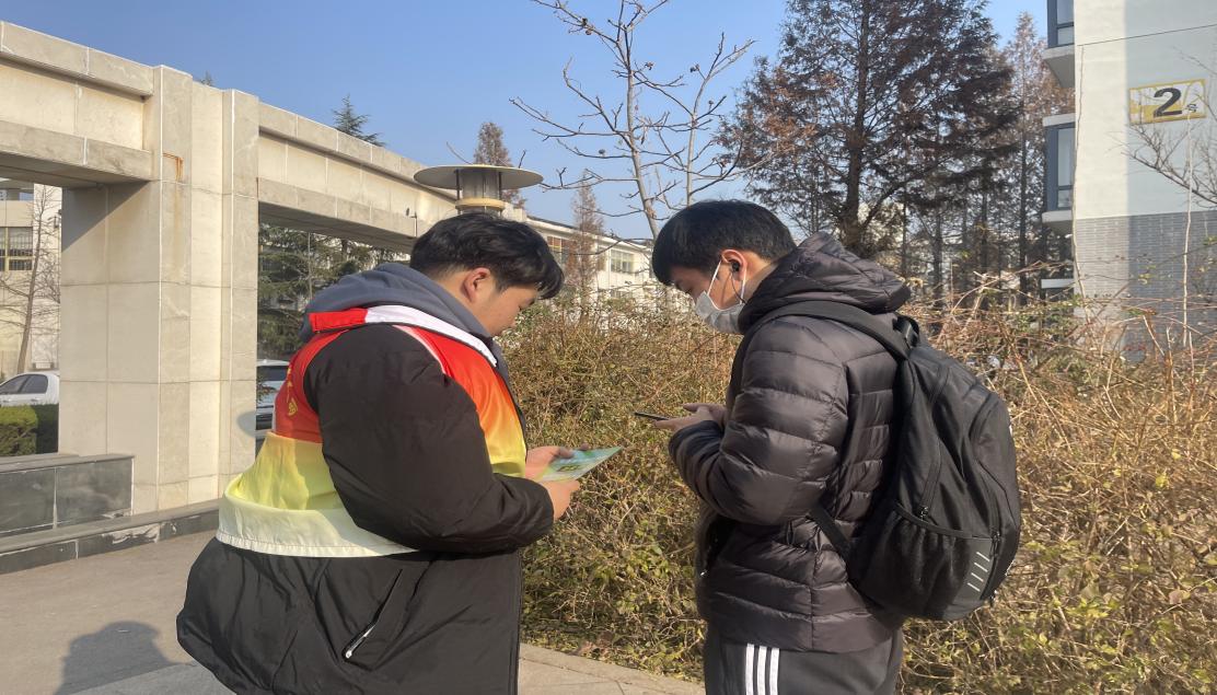 一社区一品牌 | 建筑工程学院开展“金色温情 幸福家园”社区冬季流感预防宣传活动