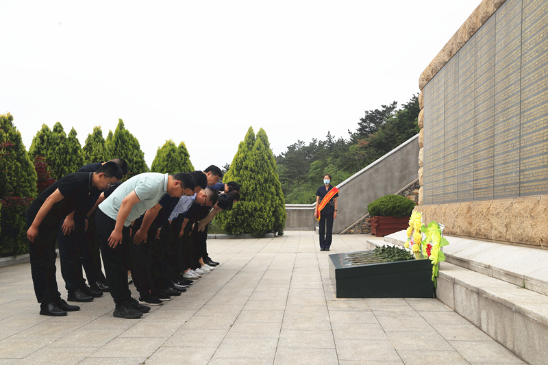 寻访红色凝心铸魂，传承红色锤炼品格——必威开展主题教育实践活动